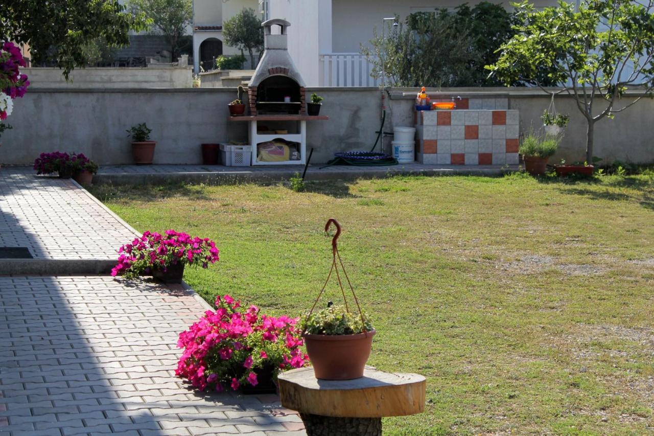 סטאריגרד-פקלניצה Apartments With A Parking Space Seline, Paklenica - 6603 מראה חיצוני תמונה