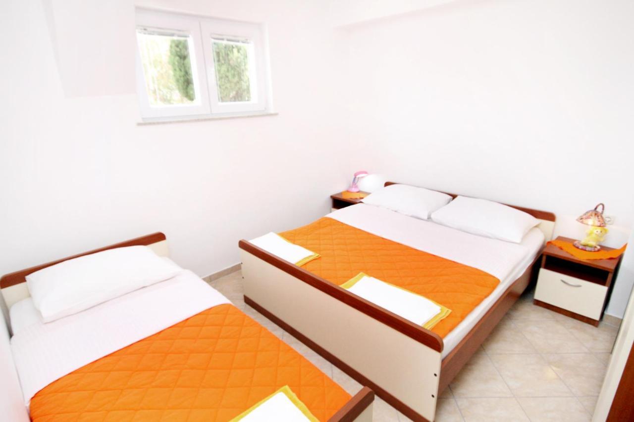 סטאריגרד-פקלניצה Apartments With A Parking Space Seline, Paklenica - 6603 מראה חיצוני תמונה
