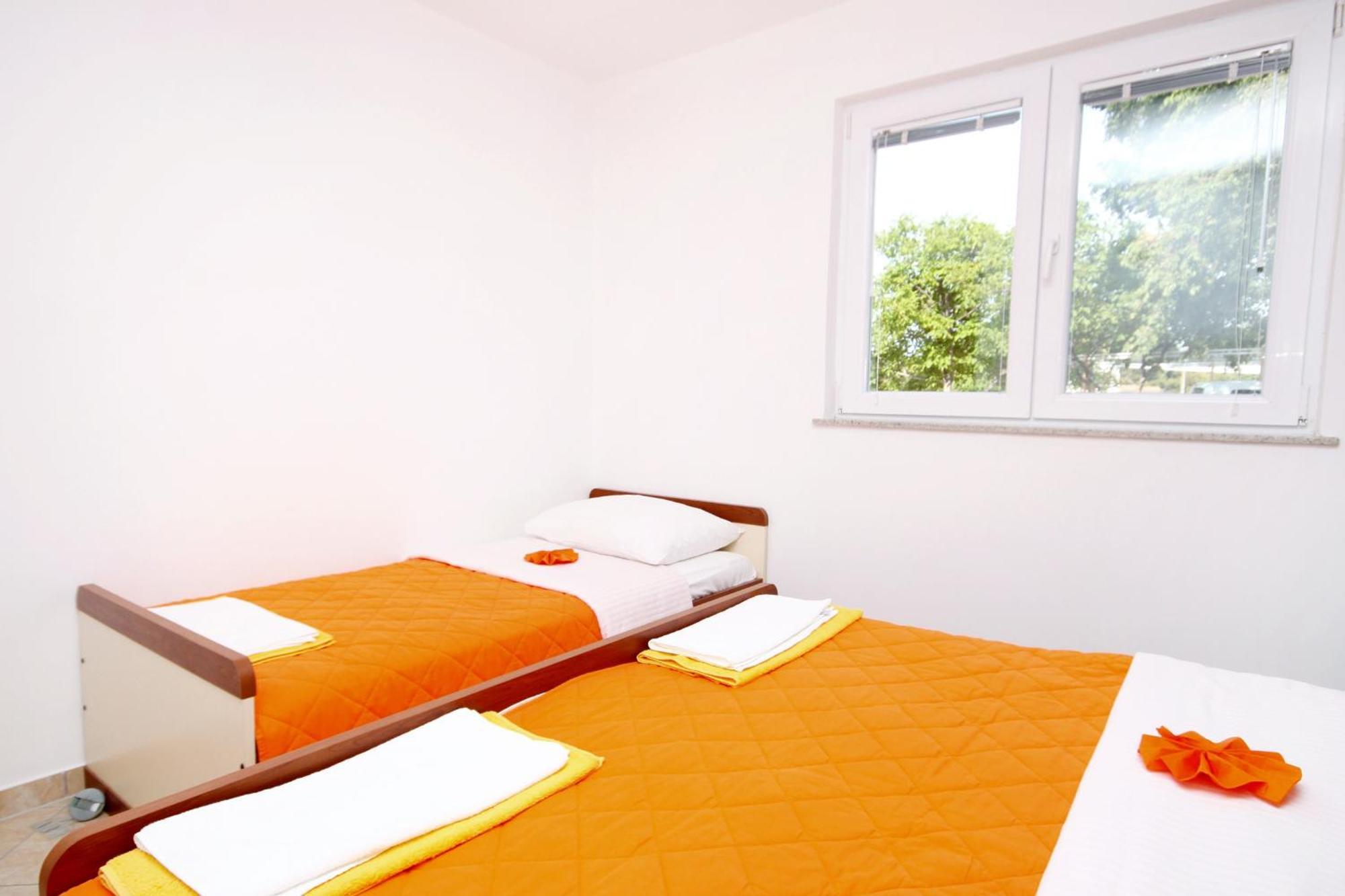 סטאריגרד-פקלניצה Apartments With A Parking Space Seline, Paklenica - 6603 חדר תמונה